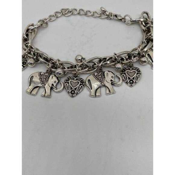 Oriental‎ Elephant and Heart Charm Bracelet Sliver Tone - Picture 4 of 12